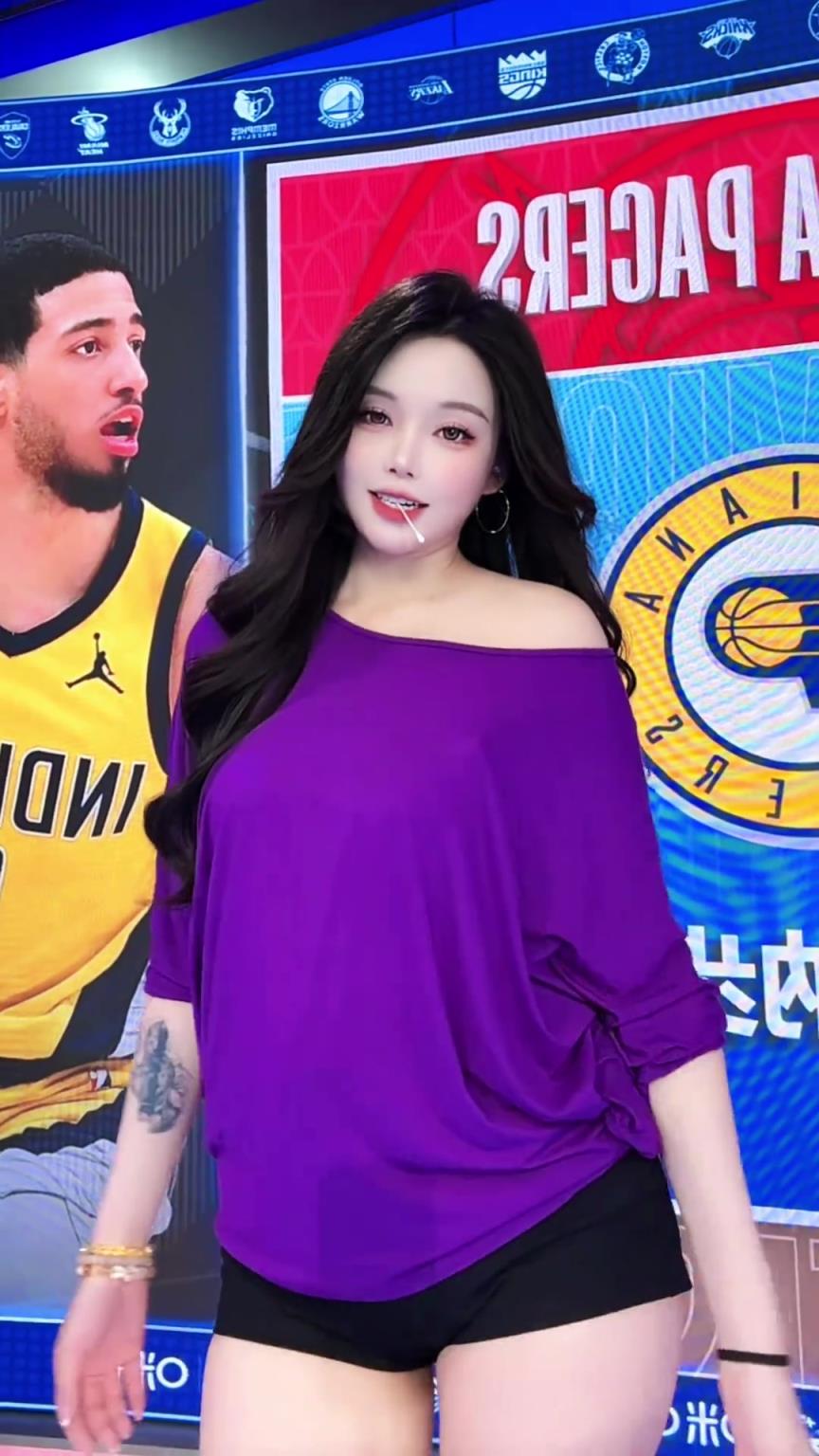 美女主播小太陽：年輕的將軍意氣風(fēng)發(fā)！ 哈利伯頓強(qiáng)的可怕